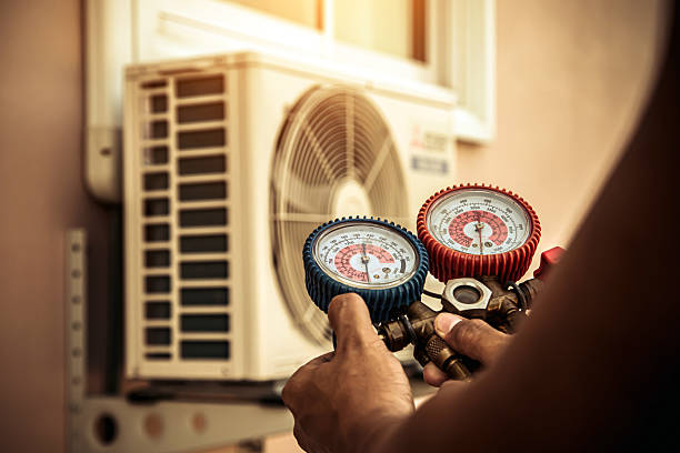 Professional Ac Installation technician working in Union Grove, WI